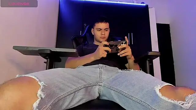 Liam_Mateo webcam