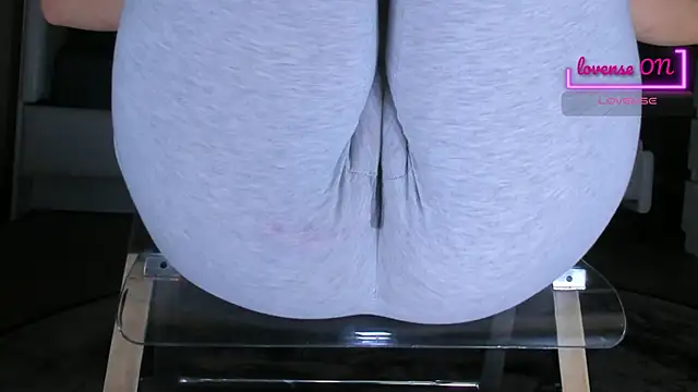 Cameltoe_squirt_inPants webcam