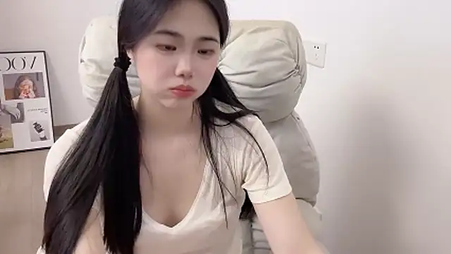 suki-1 live webcam show