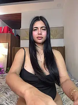 モデル: Bombshell_Rebbecca