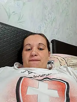 JeanneLoryzia live cam on StripChat