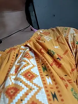 Sweet-runi live webcam show