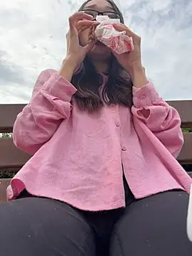 trytomakememoam live webcam show