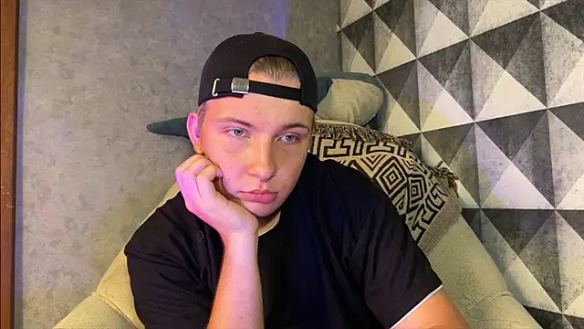 marcus_euphoria_ live cam on StripChat