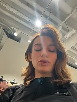 -AngelAri-