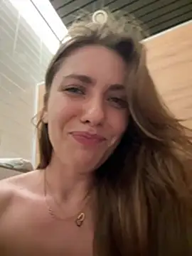 MariiD Live Webcam on Stripchat