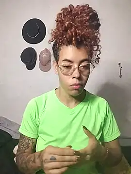 Pamelamiler__ webcam