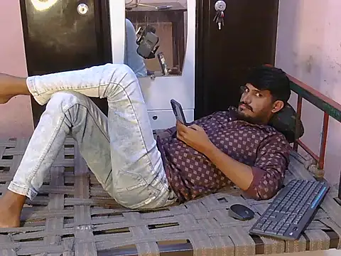 HotXKrish webcam