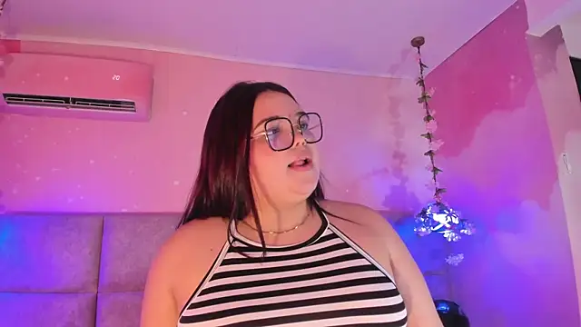 Lushi_Love webcam