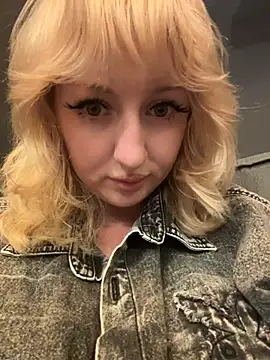 RonnieKiss webcam
