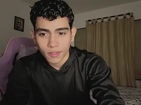 Yamilk101 webcam