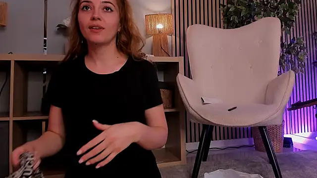 Velvet_Spell webcam
