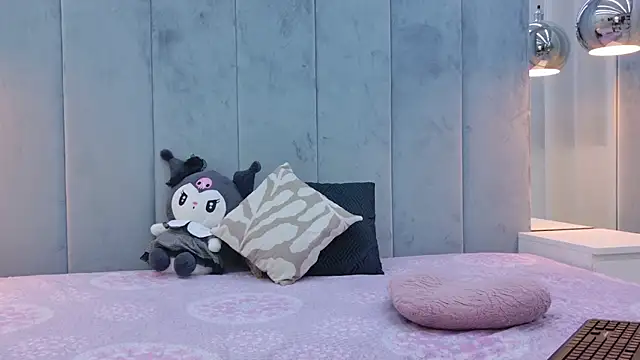 christahot webcam
