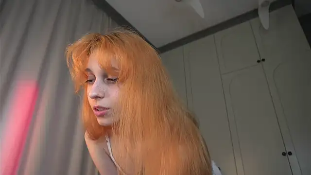 tgirlfoxy webcam