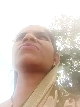 Cut_usha35 webcam