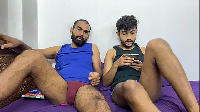 DesiDaddyandSon webcam