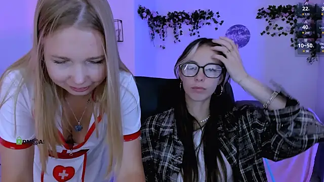 olivia_kit live cam on StripChat
