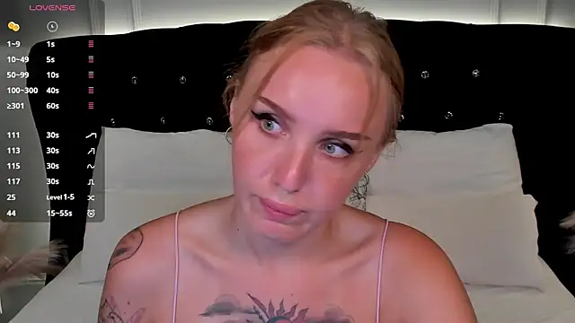 LianaFord webcam