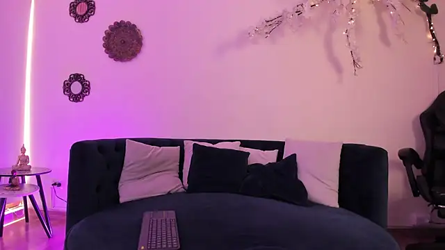 Miss_Belu webcam