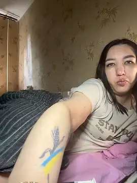 Naughtbaby_2025 webcam