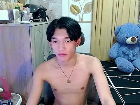 urasian_john18 webcam