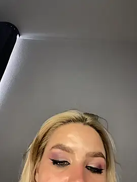 April_Purr webcam