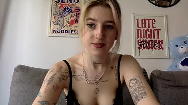 EmmyWet webcam