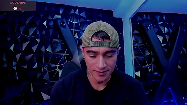 LiamDeeps webcam