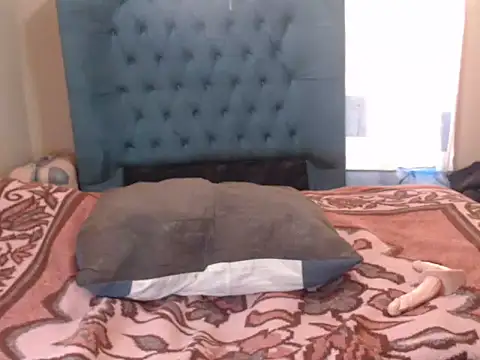 EbonyEssence webcam