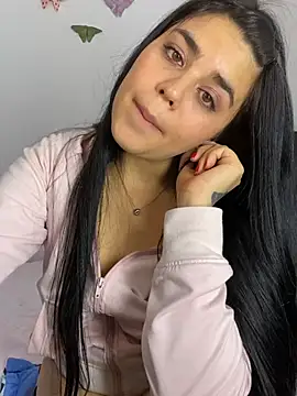 sophyy_white webcam