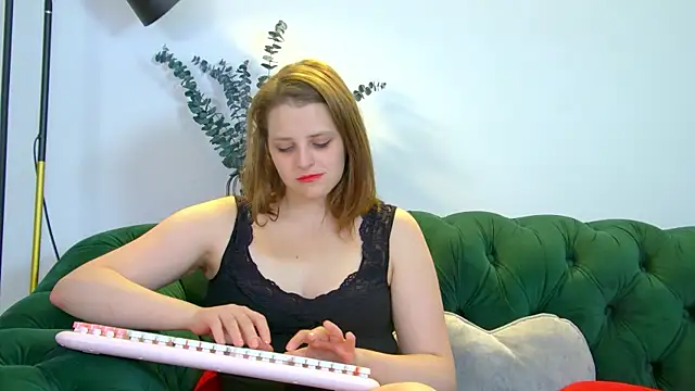 alexaavery - AlexaAvery's free webcam - UK Sex Cams