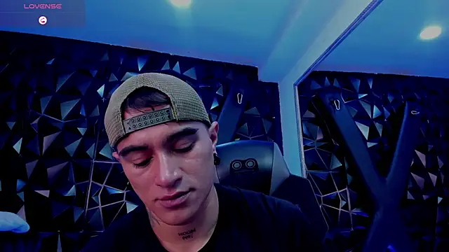 LiamDeeps webcam