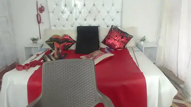 Sweetbigcatt webcam