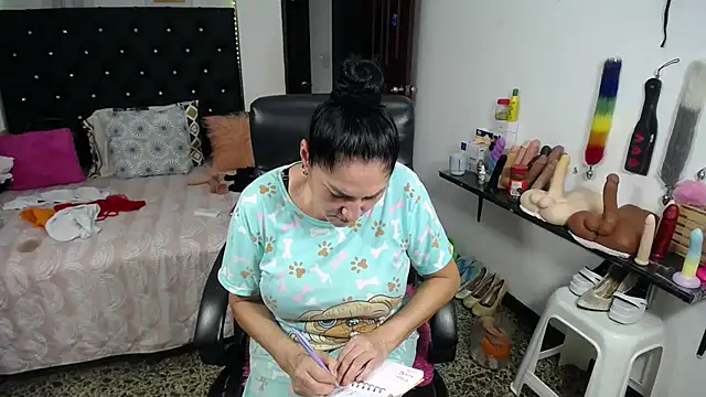 mature_bigboobs10 webcam