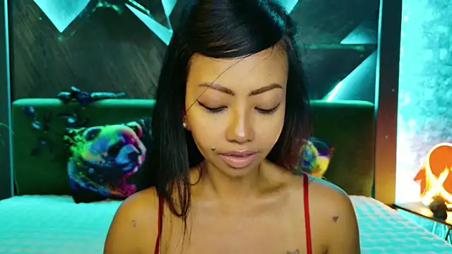 ElyaQuinn webcam