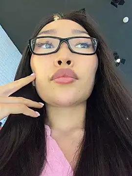 trytomakememoam webcam