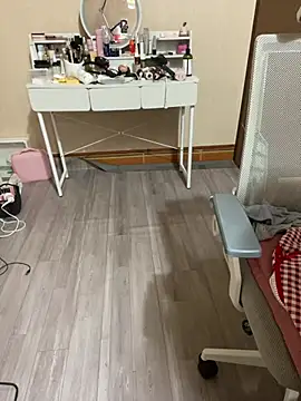 Mina048 webcam