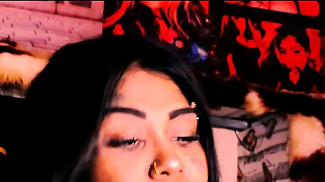 indian_dreamgirl webcam