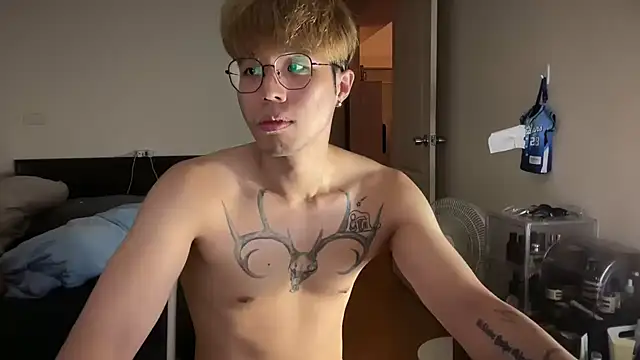 Zuii_310's live cam