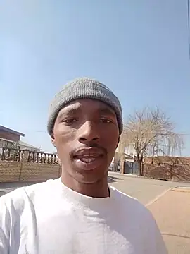 alphamale25's live cam
