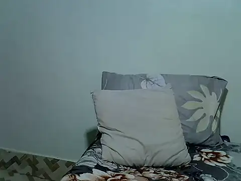 Vall_love live cam on StripChat