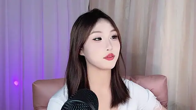 xiaolaopo8 live cam on StripChat