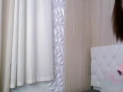 twerkitlike_twinkle webcam