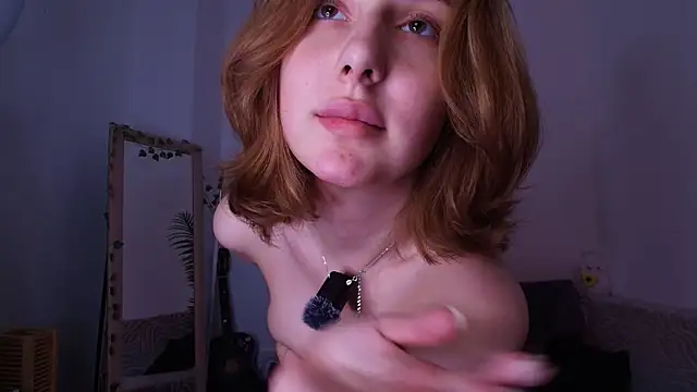 TariLechliter live cam on StripChat