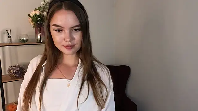 Nicole_Keller live cam on StripChat