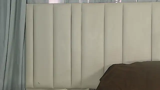 AlishaMonroe_ webcam