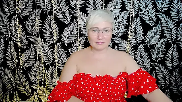 Olivia_playful webcam