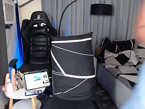 alexsuckable01 webcam