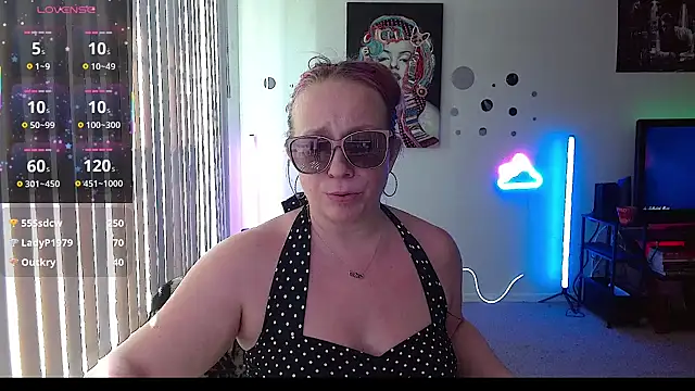 XxMs_StarzxX webcam