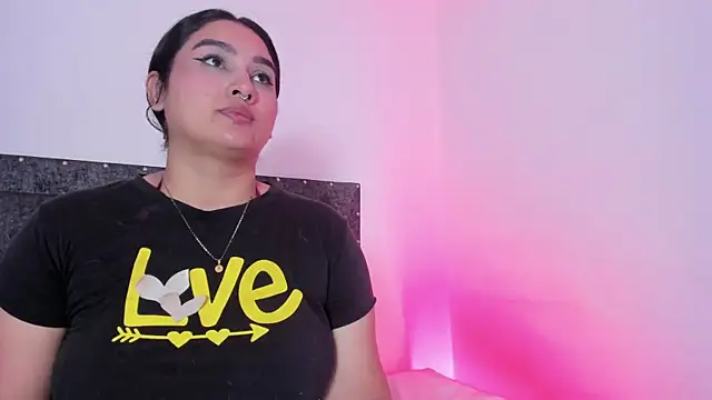 MiaFoox__ webcam